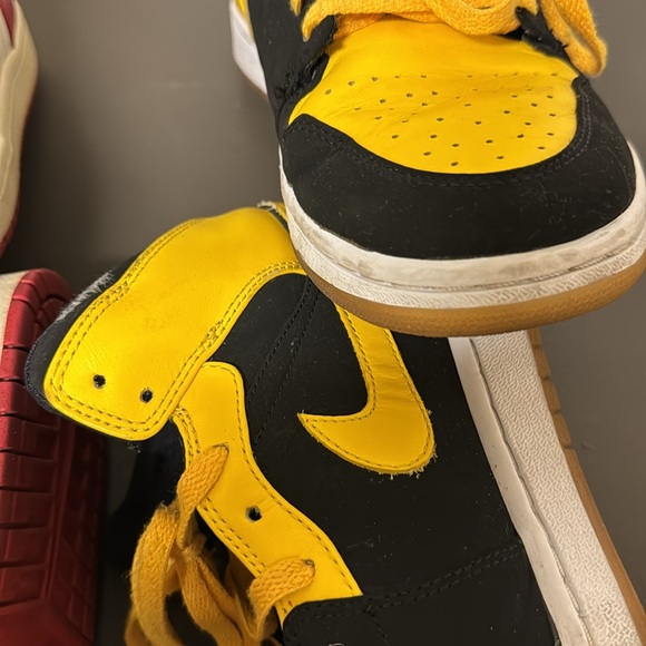 Used Jordan 1 old love new love size 10 2007 Jordan 1 mid vintage - Picture 9 of 13